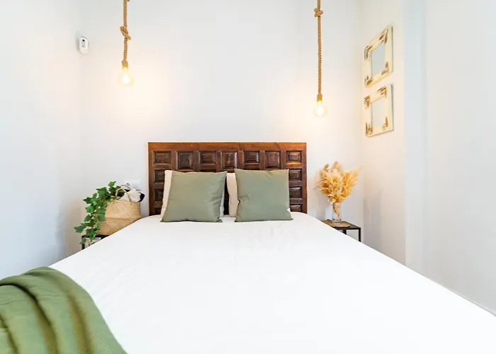 Edsam Madrid Apartments White